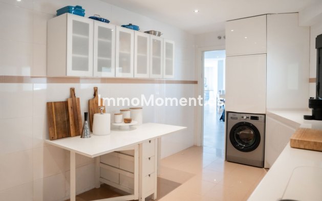 Wiederverkauf - Wohnung - Estepona  - Estepona Centro