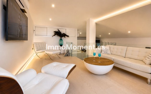 Resale - Detached villa - Estepona - Estepona Centro