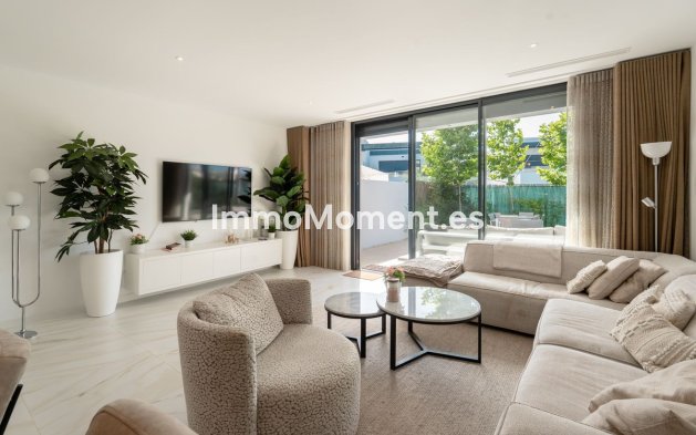 Revente - Villa individuelle - Estepona  - Selwo