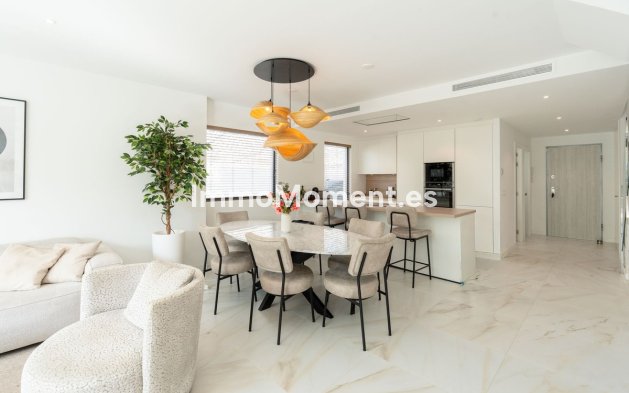 Revente - Villa individuelle - Estepona  - Selwo