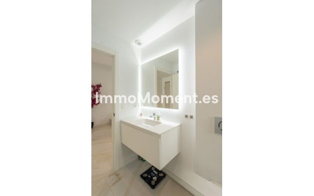 Revente - Villa individuelle - Estepona  - Selwo