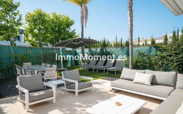 Revente - Villa individuelle - Estepona  - Selwo