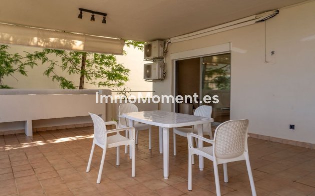 Wiederverkauf - Wohnung - Estepona  - Estepona Centro