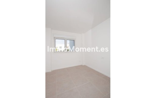 Reventa - Apartamento - Estepona  - Cancelada