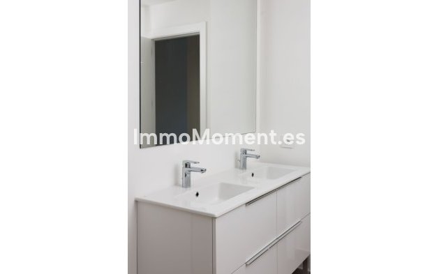 Reventa - Apartamento - Estepona  - Cancelada