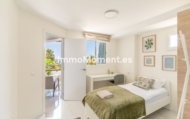 Bestaande woning - Appartement - Estepona  - Atalaya