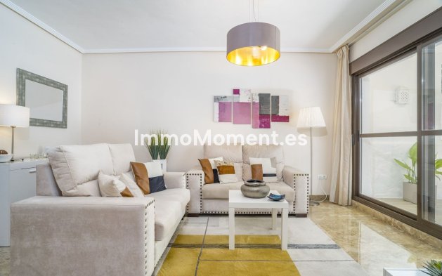Revente - Appartement - Estepona  - Estepona Centro