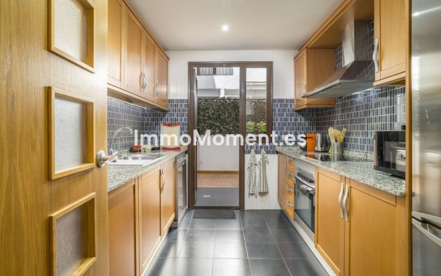 Revente - Appartement - Estepona  - Estepona Centro