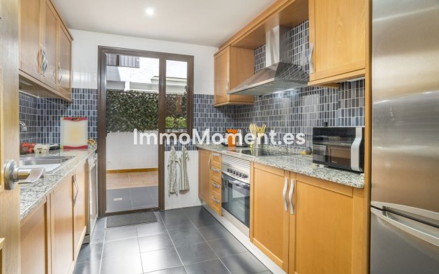 Revente - Appartement - Estepona  - Estepona Centro