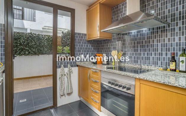 Revente - Appartement - Estepona  - Estepona Centro