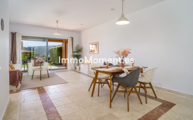 Reventa - Apartamento - Estepona  - Atalaya
