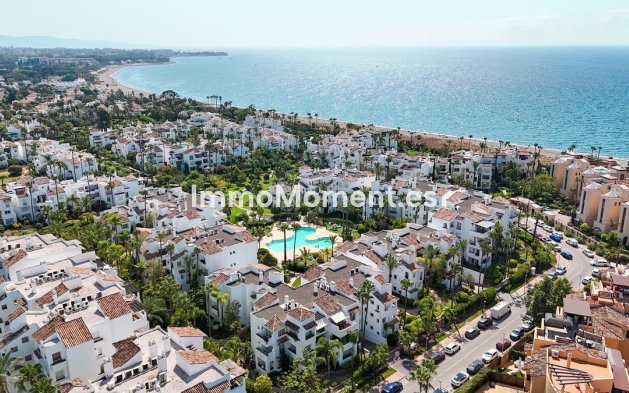 Wiederverkauf - Wohnung - Estepona  - Costalita