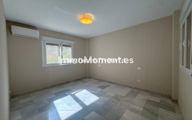 Revente - Appartement - Málaga - Limonar