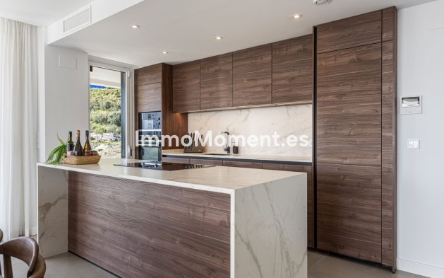 Resale - Apartment - Fuengirola - Higueron
