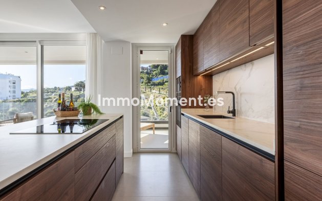 Resale - Apartment - Fuengirola - Higueron