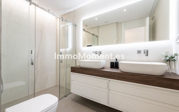 Resale - Apartment - Fuengirola - Higueron