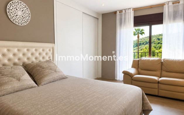 Bestaande woning - Vrijstaande villa - Estepona  - Selwo