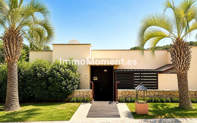 Bestaande woning - Vrijstaande villa - Estepona  - Selwo