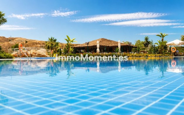 Bestaande woning - Vrijstaande villa - Estepona  - Selwo