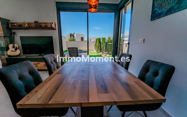 Bestaande woning - Vrijstaande villa - Benijofar