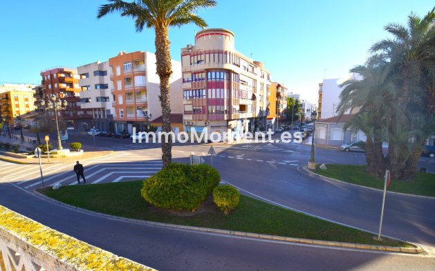 Resale - Detached villa - Guardamar del Segura - Guardamar del Segura Centro