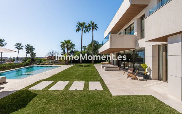 Wiederverkauf - Freistehende Villa - Málaga