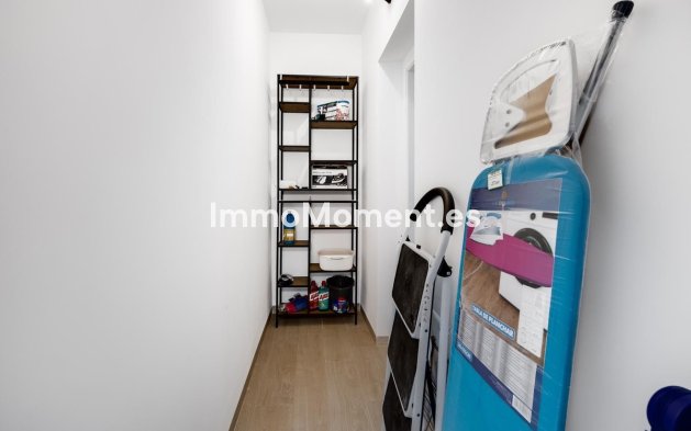 Resale - Apartment - Torrevieja - Torrevieja Centro