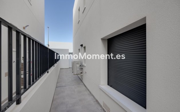 Resale - Apartment - Torrevieja - Torrevieja Centro
