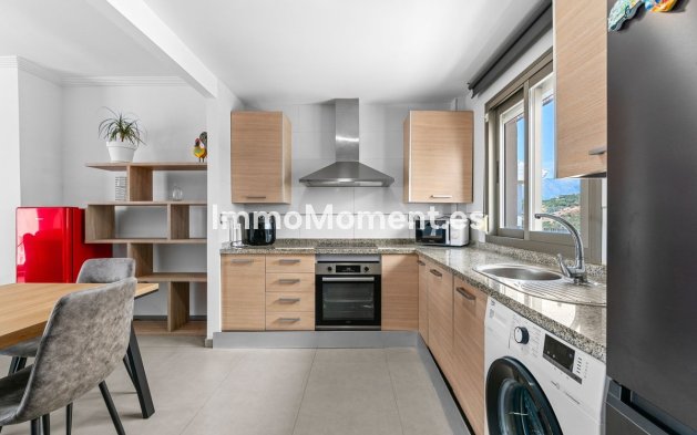 Resale - Apartment - Estepona - New Golden Mile