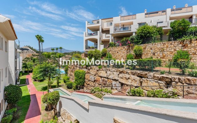 Resale - Apartment - Estepona - New Golden Mile