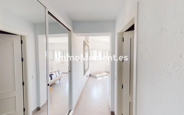 Wiederverkauf - Freistehende Villa - Málaga Este - El Trapiche