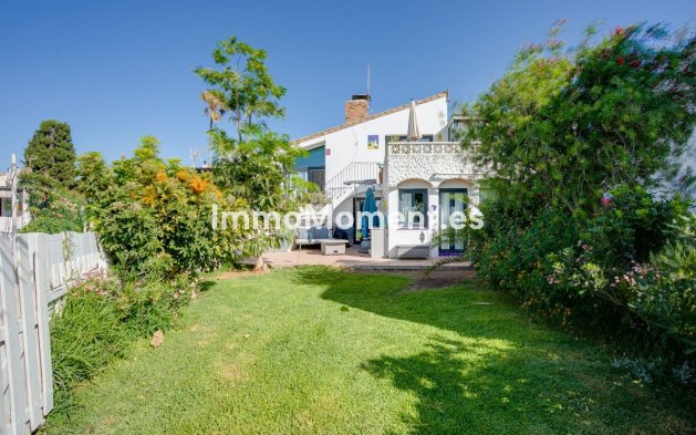 Resale - Townhouse - Estepona - Estepona Centro