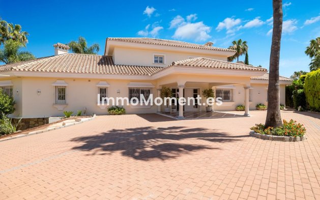 Wiederverkauf - Freistehende Villa - Marbella - Nueva Andalucía
