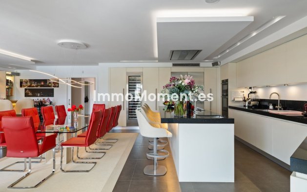Wiederverkauf - Freistehende Villa - Marbella - Nueva Andalucía