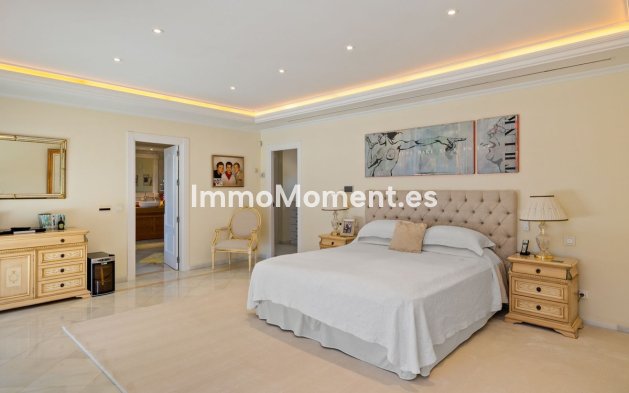 Wiederverkauf - Freistehende Villa - Marbella - Nueva Andalucía