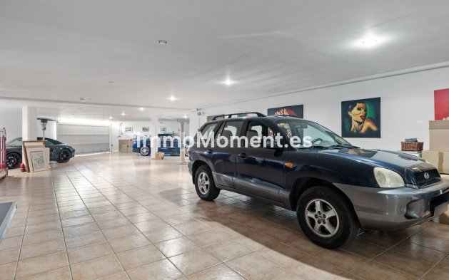 Wiederverkauf - Freistehende Villa - Marbella - Nueva Andalucía