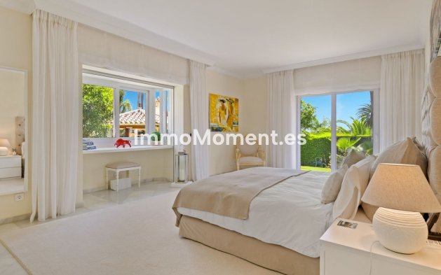 Wiederverkauf - Freistehende Villa - Marbella - Nueva Andalucía