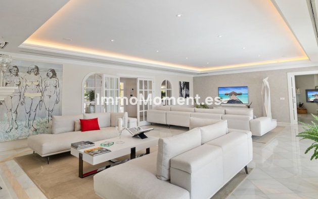 Wiederverkauf - Freistehende Villa - Marbella - Nueva Andalucía