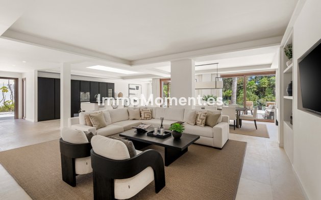 Wiederverkauf - Freistehende Villa - Marbella - Nueva Andalucía