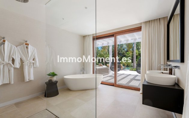 Wiederverkauf - Freistehende Villa - Marbella - Nueva Andalucía