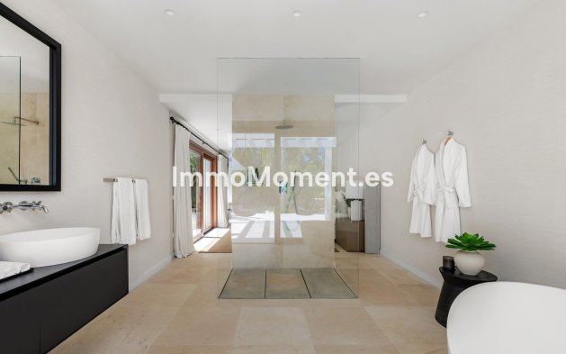 Wiederverkauf - Freistehende Villa - Marbella - Nueva Andalucía