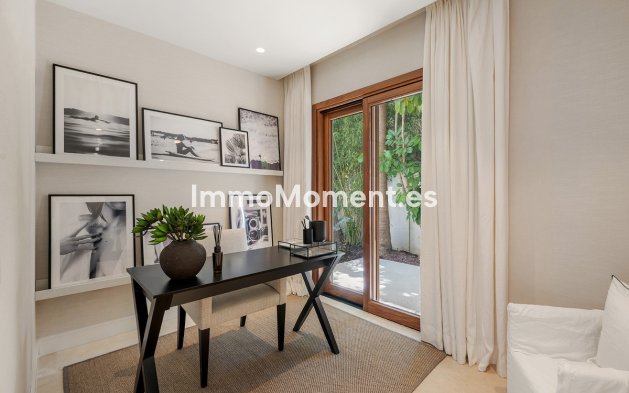 Wiederverkauf - Freistehende Villa - Marbella - Nueva Andalucía