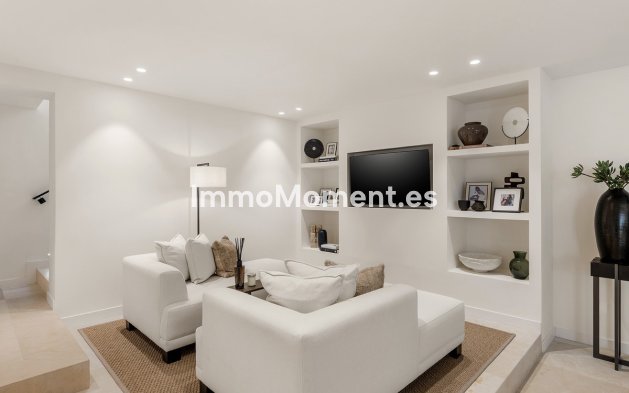 Wiederverkauf - Freistehende Villa - Marbella - Nueva Andalucía