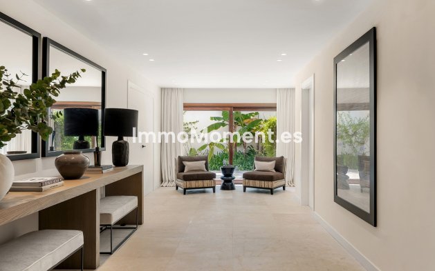 Wiederverkauf - Freistehende Villa - Marbella - Nueva Andalucía
