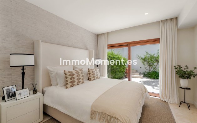 Wiederverkauf - Freistehende Villa - Marbella - Nueva Andalucía