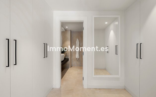 Wiederverkauf - Freistehende Villa - Marbella - Nueva Andalucía