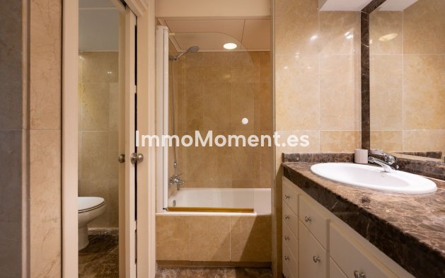 Wiederverkauf - Wohnung - Marbella - Puerto Banús