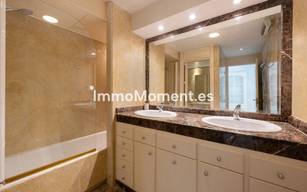 Wiederverkauf - Wohnung - Marbella - Puerto Banús