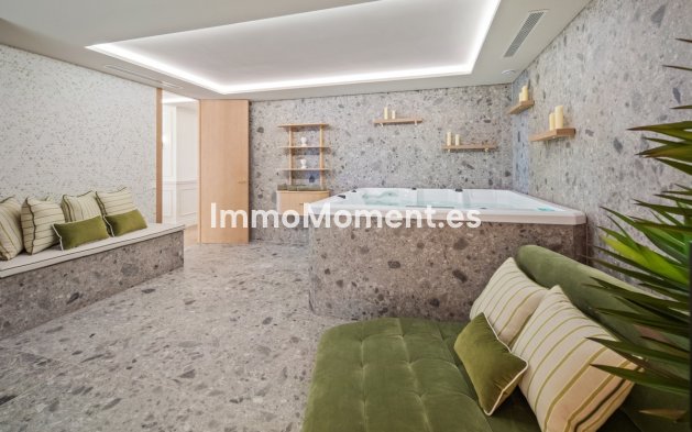Wiederverkauf - Wohnung - Marbella - Nueva Andalucía