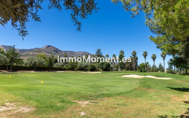 Wiederverkauf - Reihenhaus -   Inländisch - Lauro Golf